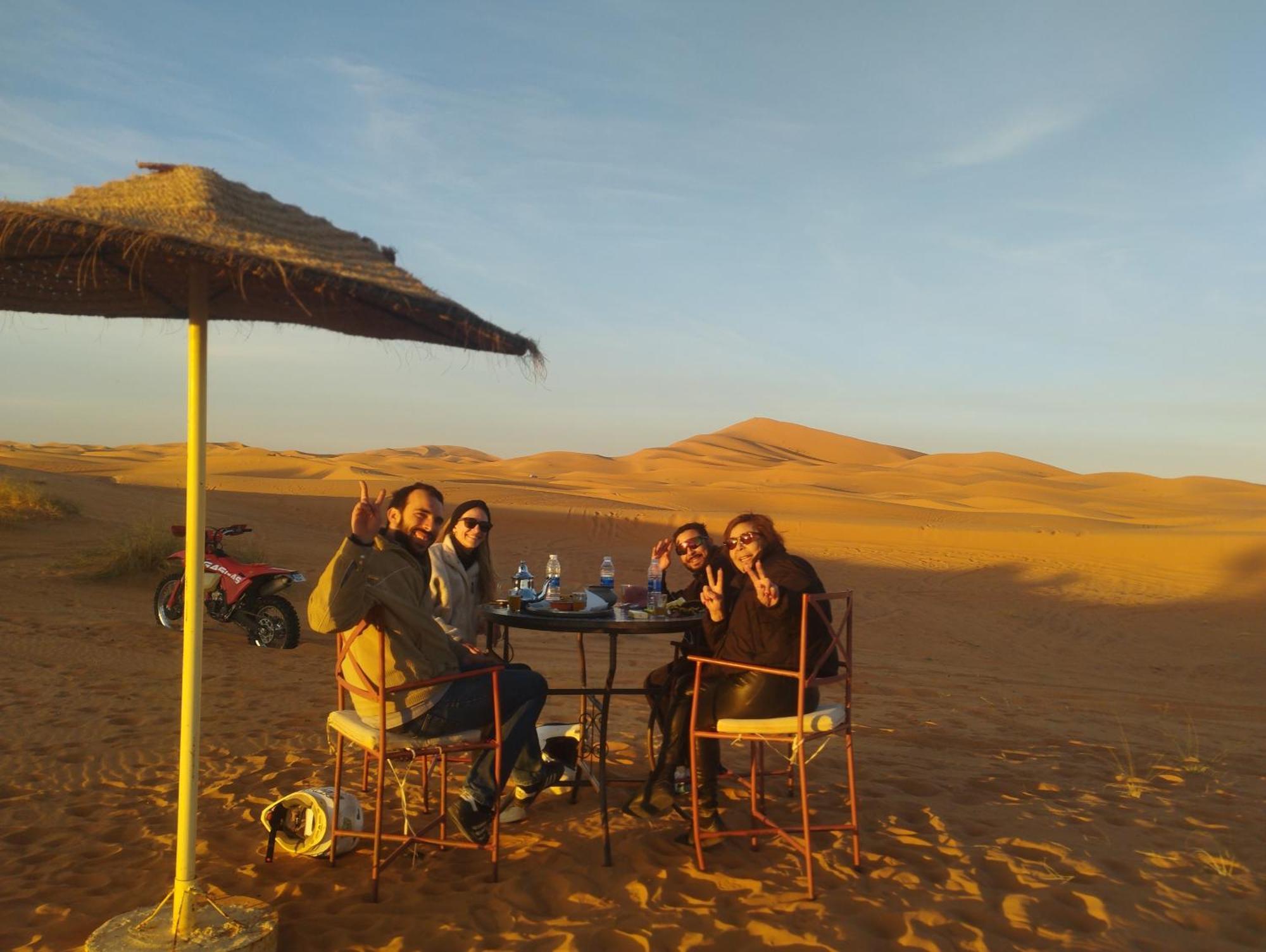 Maison Merzouga Guest House Bagian luar foto