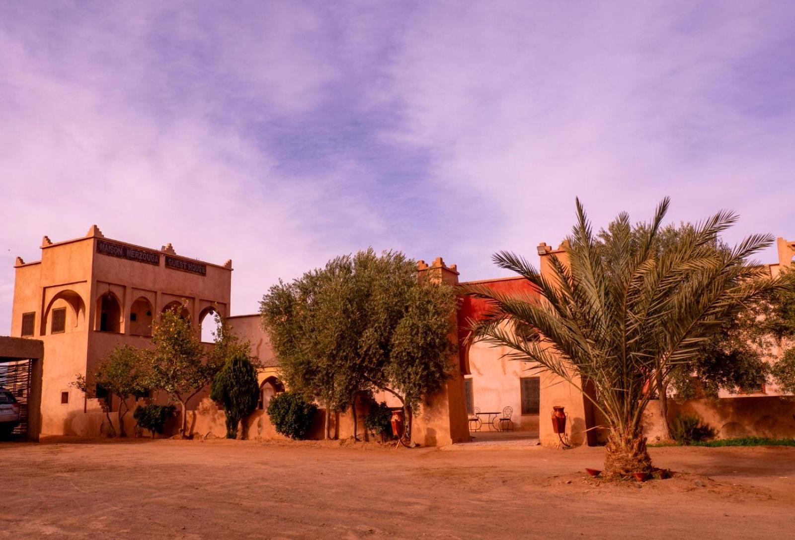 Maison Merzouga Guest House Bagian luar foto