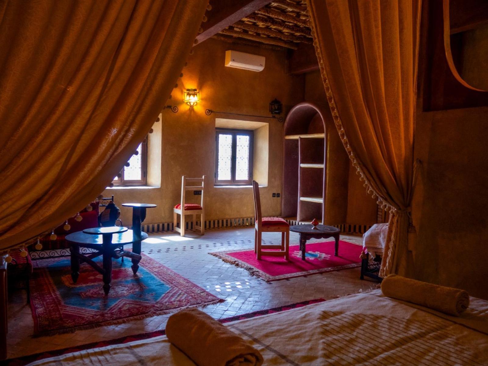 Maison Merzouga Guest House Bagian luar foto
